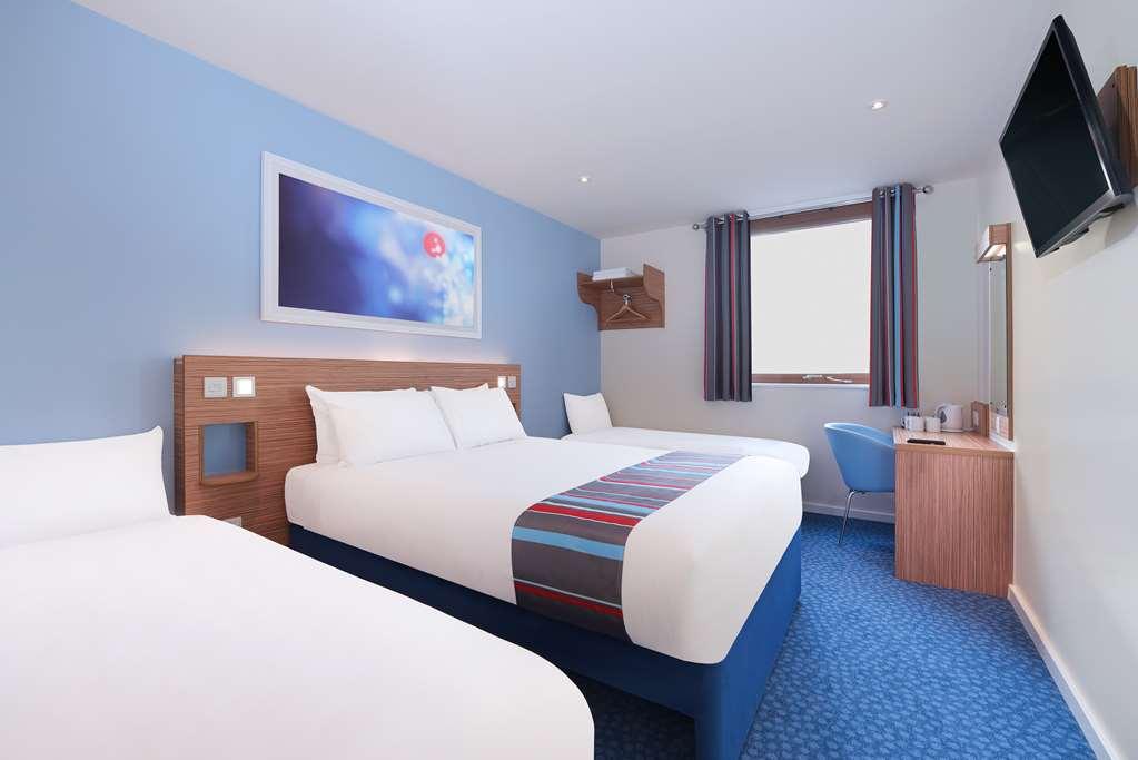 Travelodge London Park Royal Habitación foto