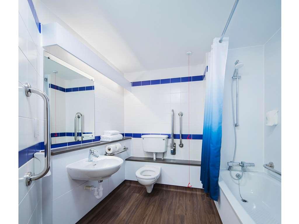 Travelodge London Park Royal Habitación foto